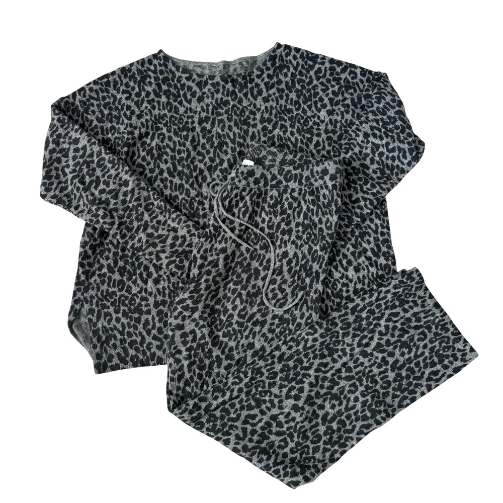 Italic 100% Cashmere Lounge Set Sz L Leopard Print Gray Luxury Long Sleeve